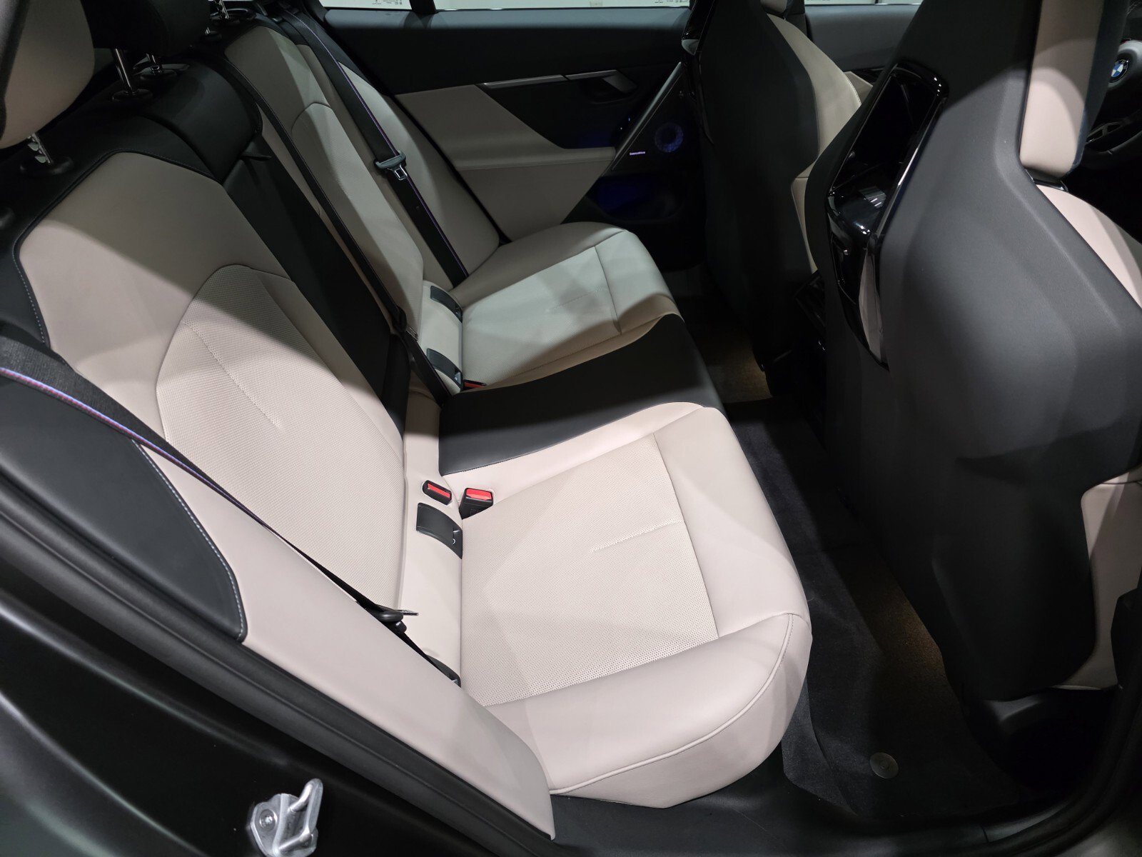 Used 2025 BMW M5 Touring image 23