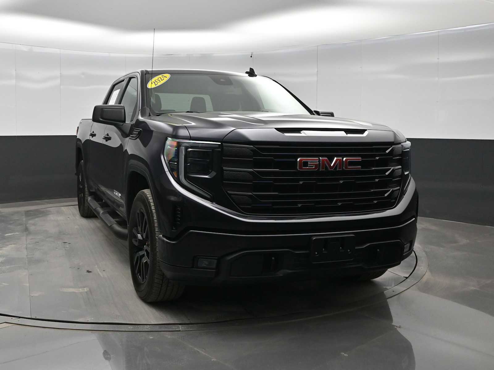 Used 2024 GMC Sierra 1500 Elevation video 2