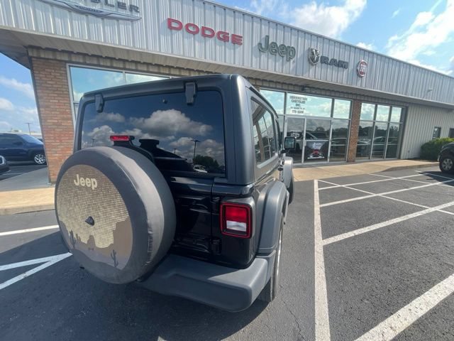 Used 2023 Jeep Wrangler Sport AWD/4WD image 3
