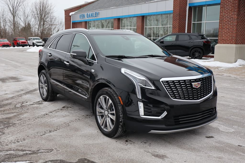 Used 2025 Cadillac XT5 Premium Luxury image 4