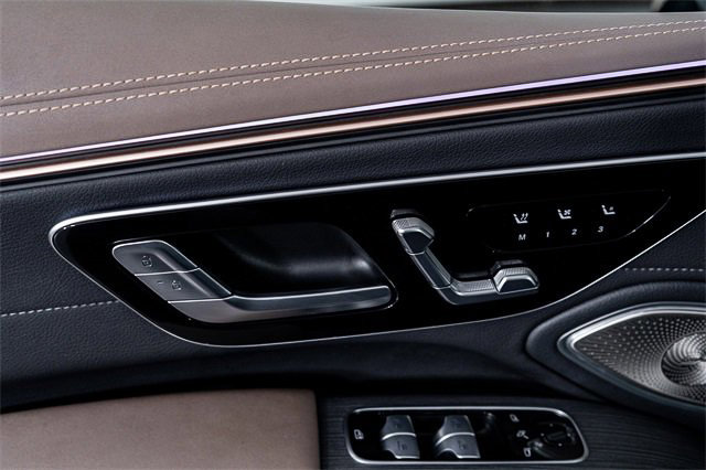 Used 2022 Mercedes-Benz EQS 580 4MATIC Sedan image 51