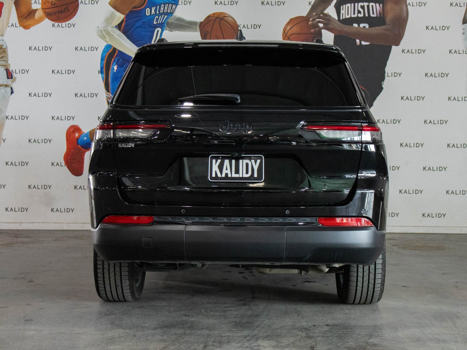 Used 2023 Jeep Grand Cherokee L Altitude image 23