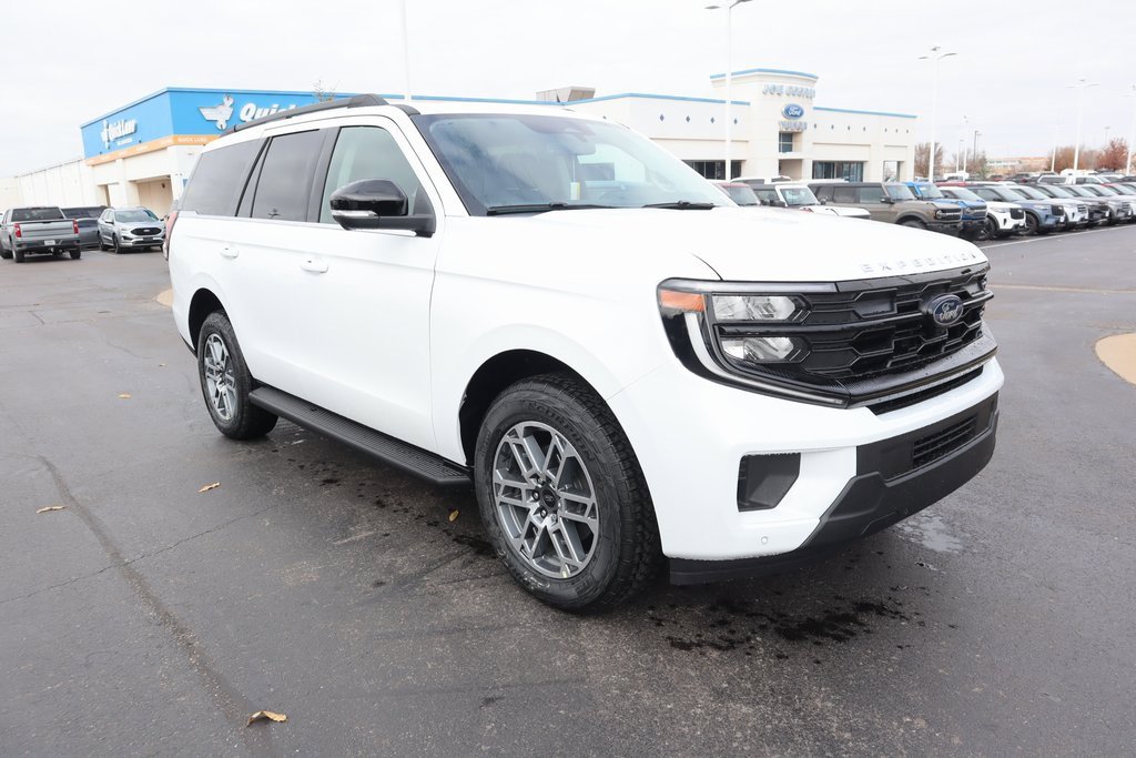 New 2025 Ford Expedition Active image 1