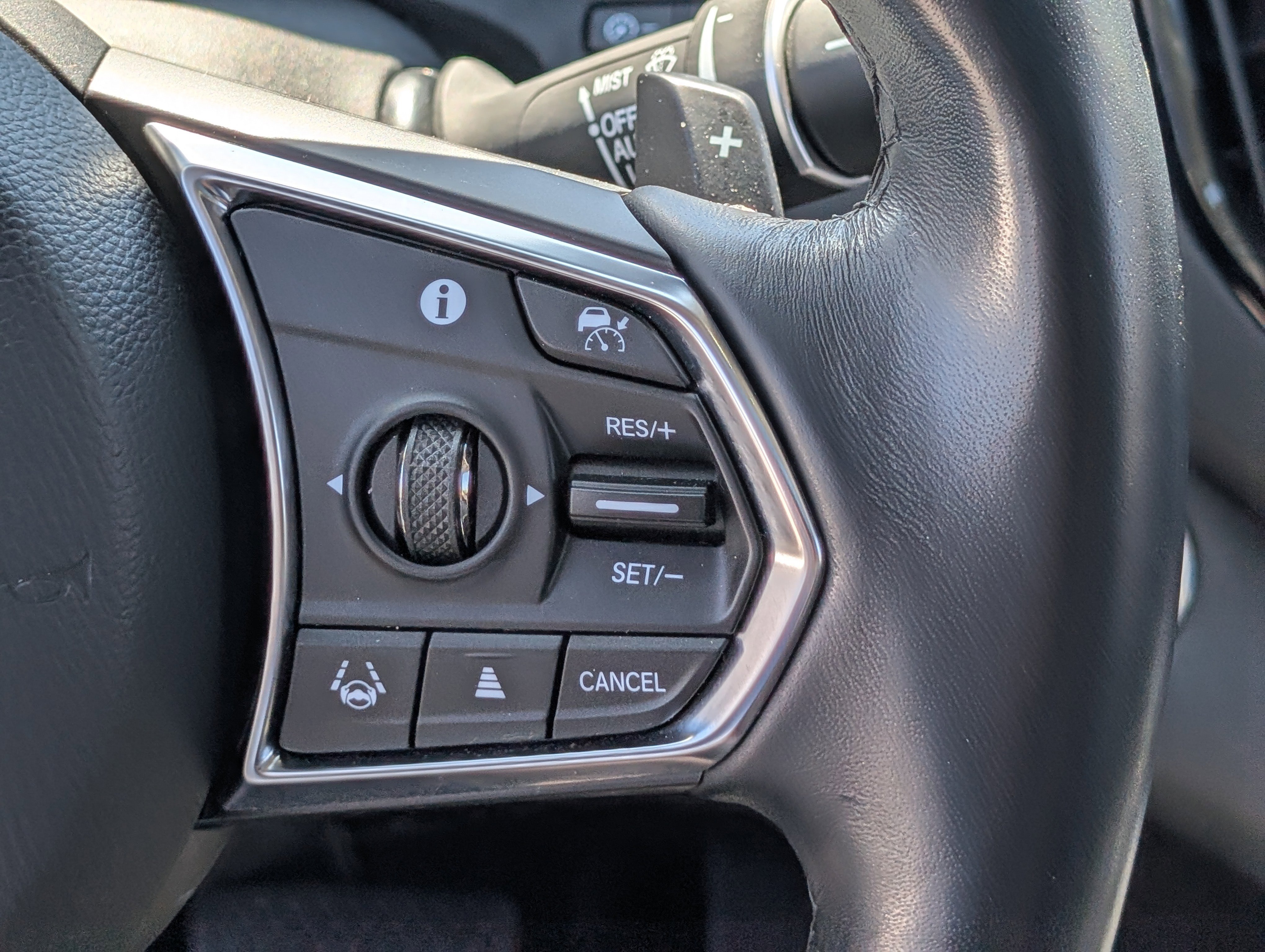 Used 2023 Acura RDX AWD w/ Advance Package image 26