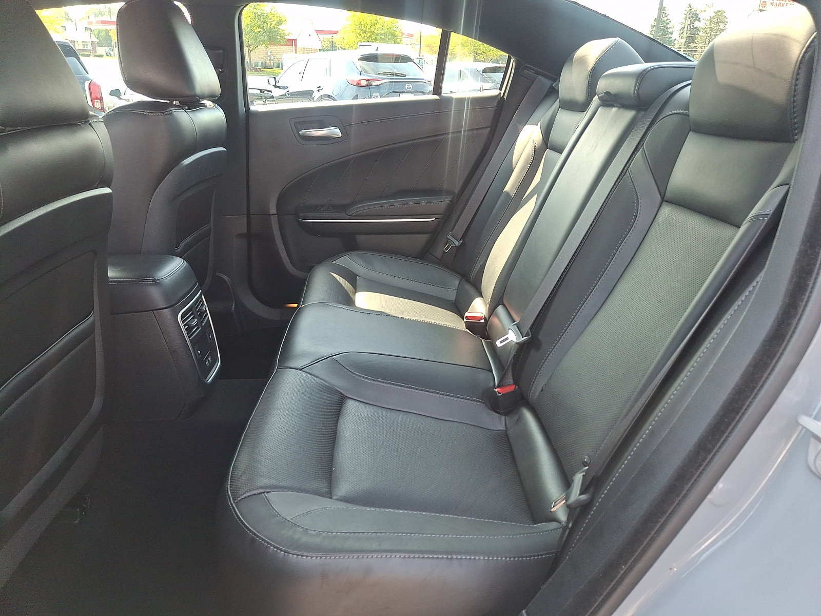 Used 2022 Dodge Charger SXT w/ Plus Group AWD/4WD image 10