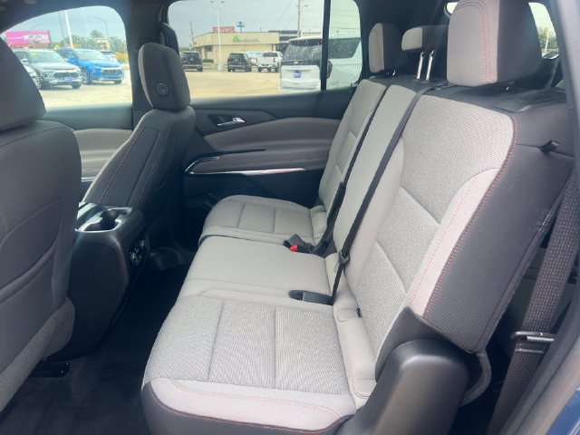 Certified 2026 Chevrolet Traverse LT w/ Sun and Wheel Package AWD/4WD image 13