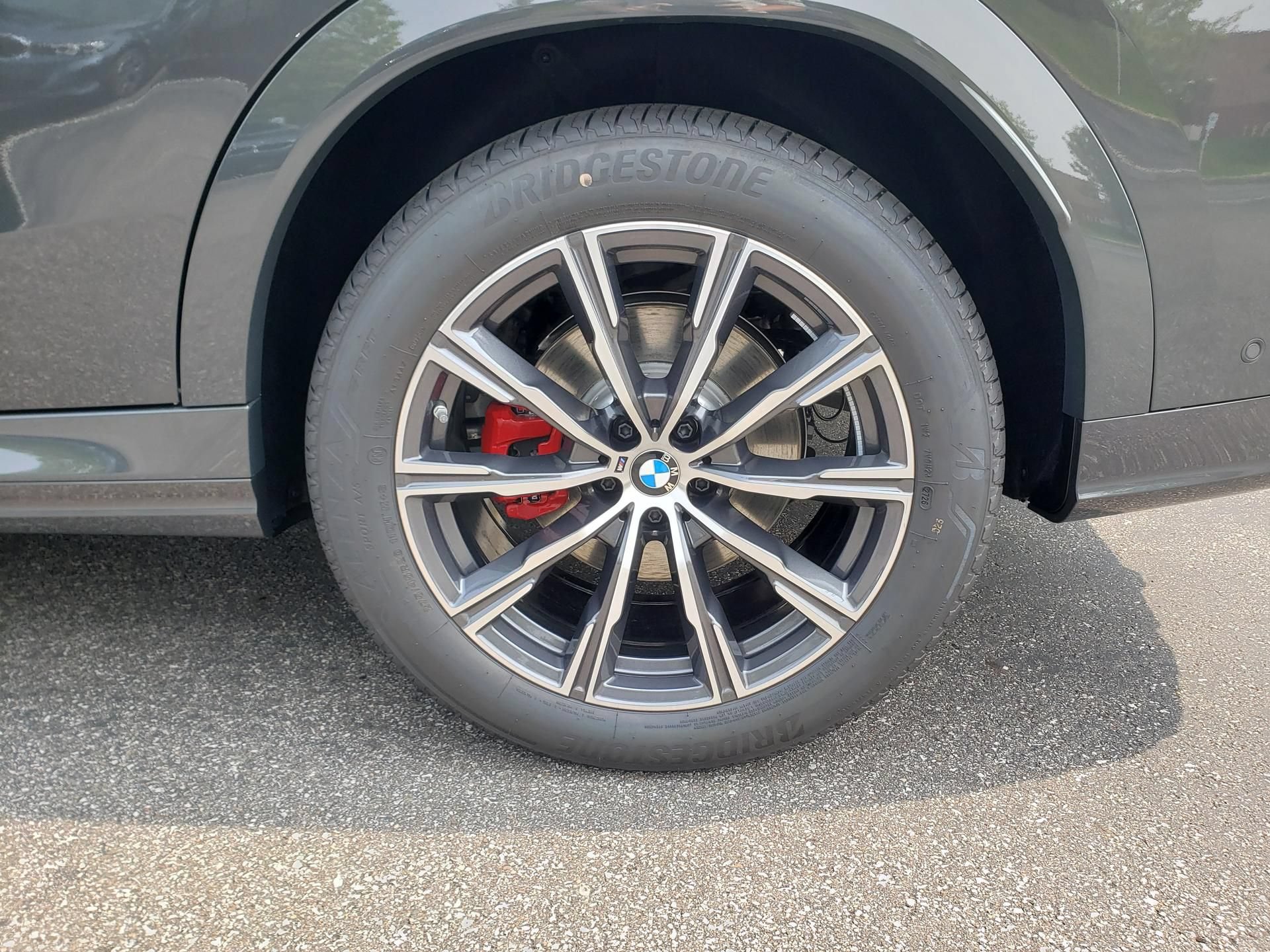 New 2027 BMW X6 xDrive40i w/ Climate Comfort Package AWD/4WD image 29