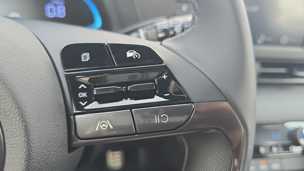 New 2026 Hyundai Elantra Sport FWD image 25