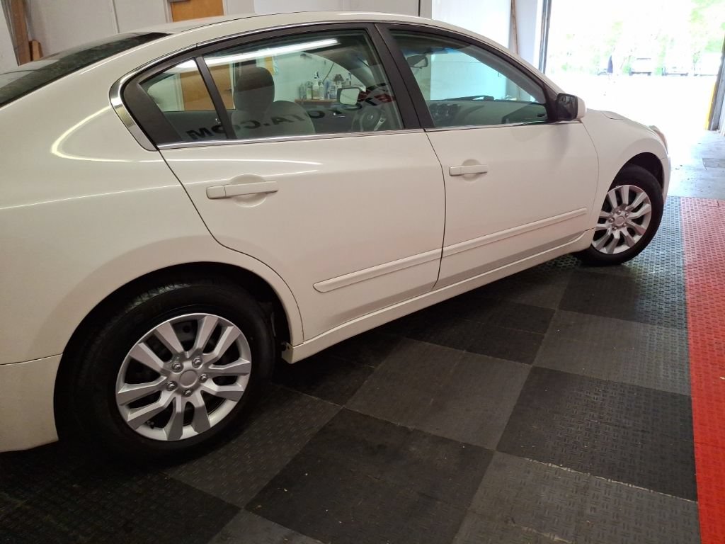Used 2012 Nissan Altima 2.5 FWD image 10