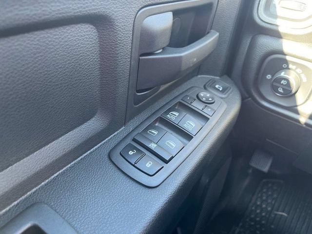 Used 2023 RAM 3500 Tradesman w/ Chrome Appearance Group AWD/4WD image 33