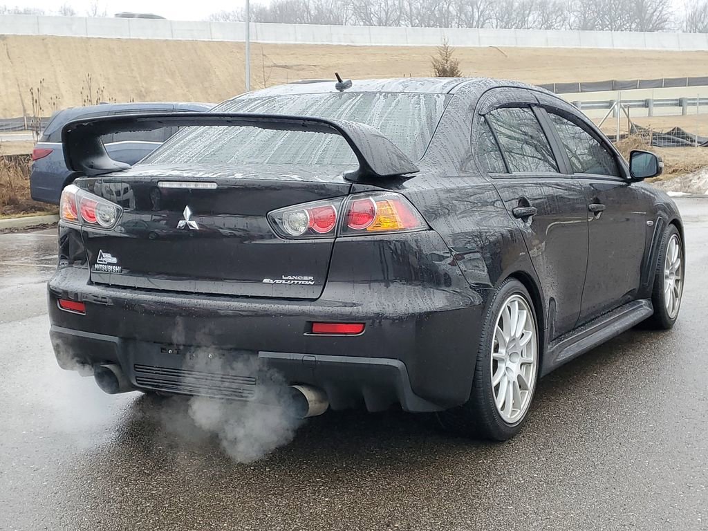 Used 2015 Mitsubishi Lancer Evolution GSR image 3