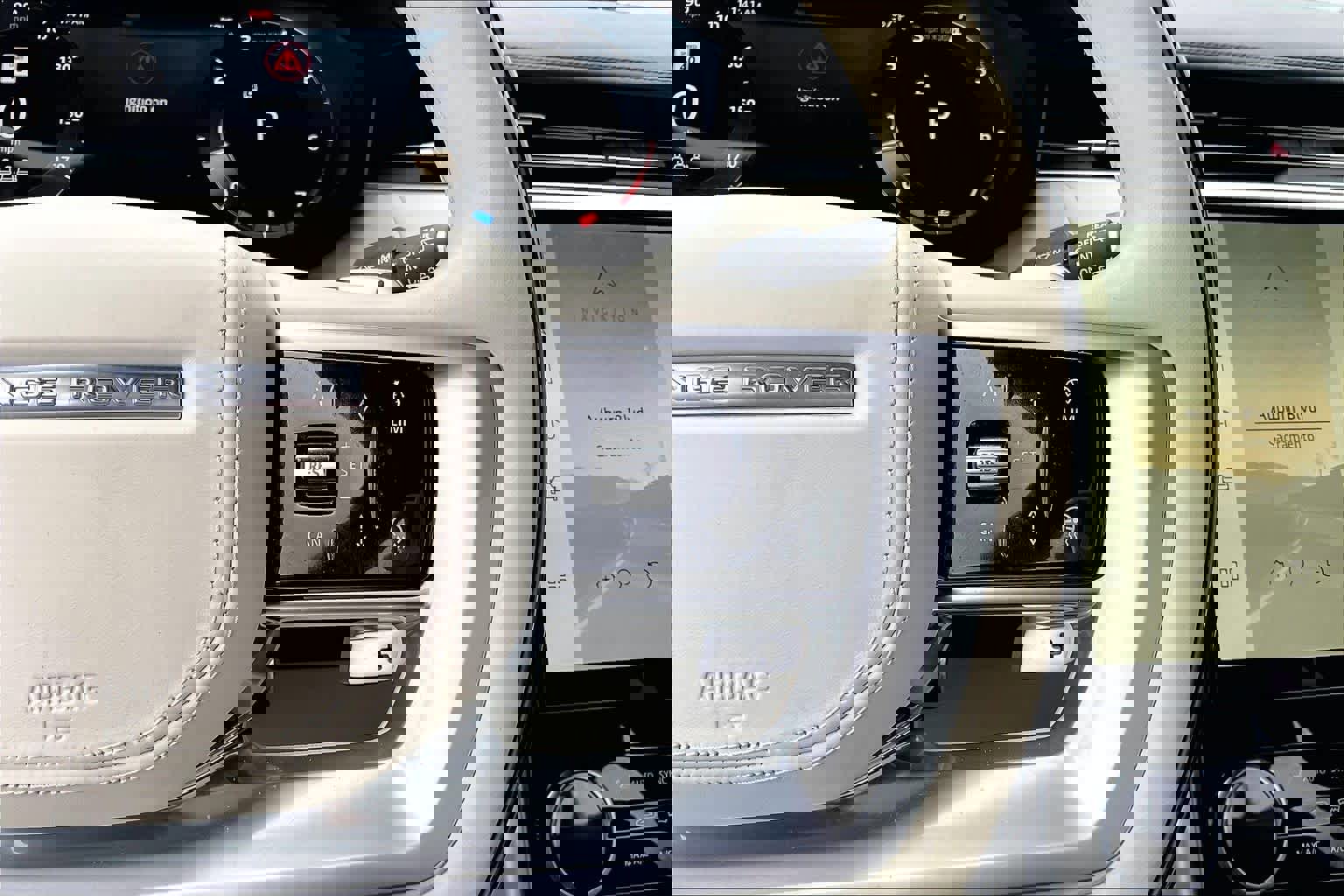 Used 2023 Land Rover Range Rover Autobiography image 20