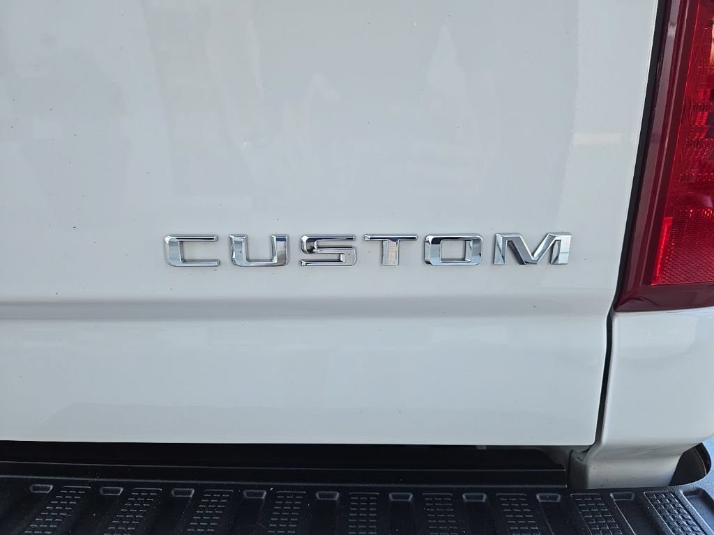 Used 2024 Chevrolet Silverado 2500 Custom w/ Custom Value Package AWD/4WD image 13