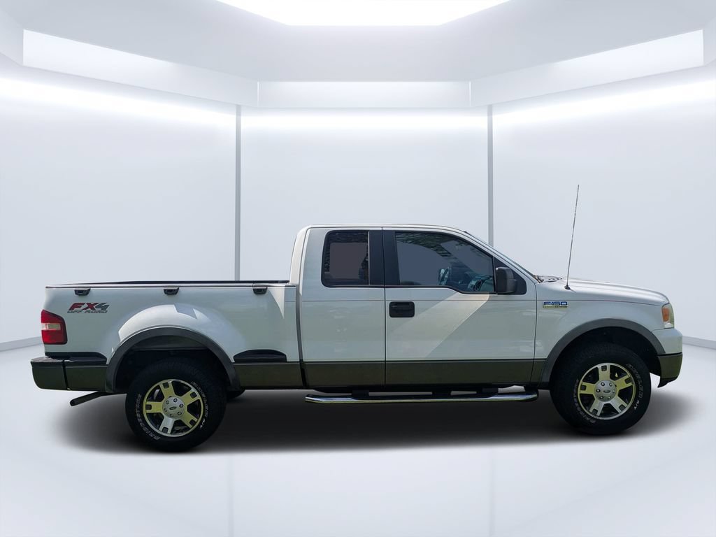 Used 2005 Ford F150 XLT AWD/4WD image 2