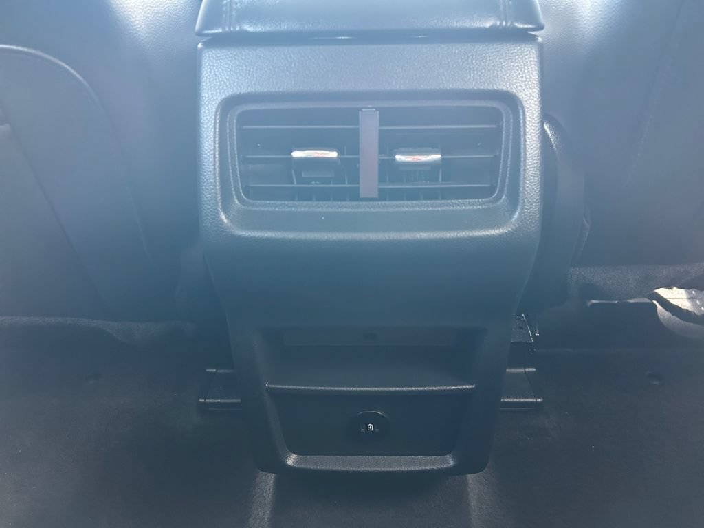 Used 2024 Ford Edge SEL AWD/4WD image 33