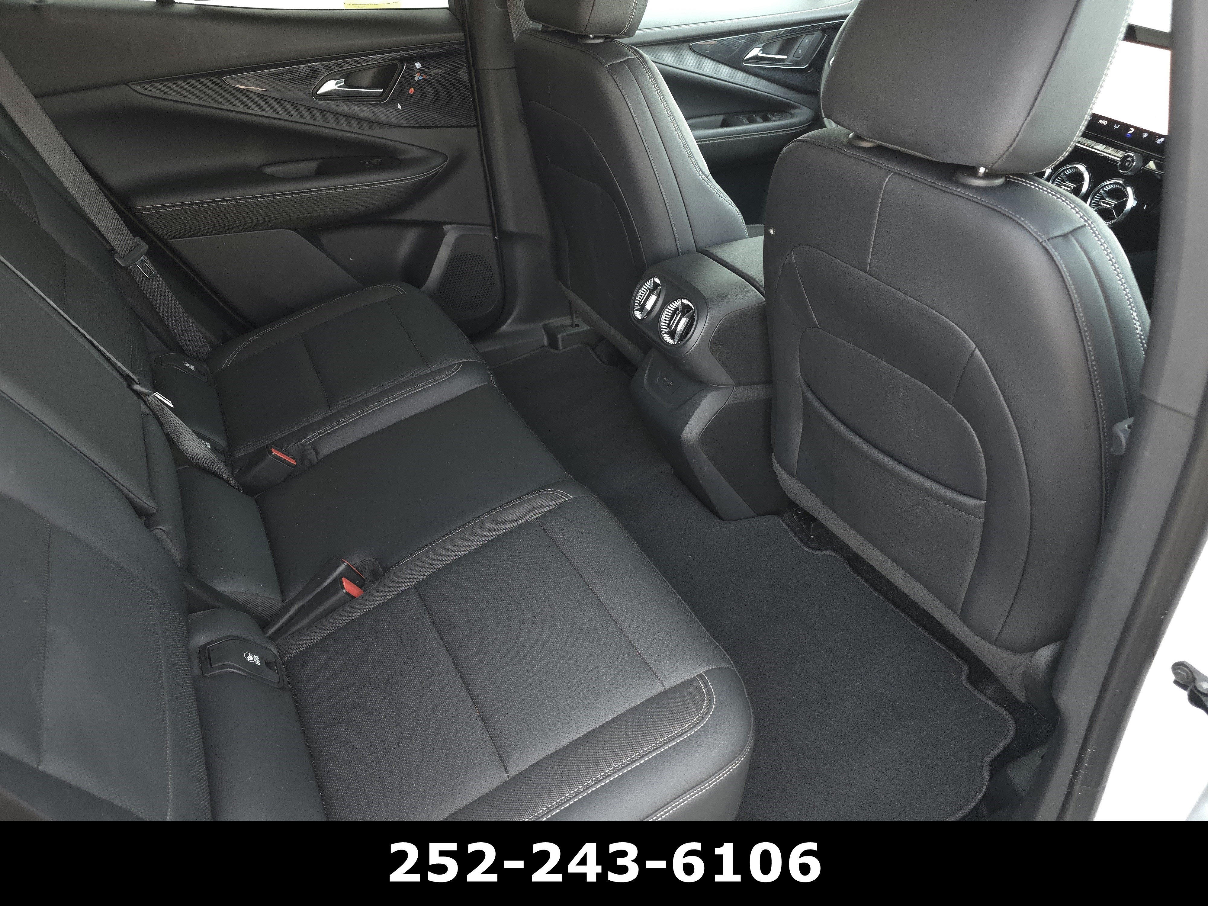 Used 2025 Chevrolet Blazer EV LT AWD/4WD image 39
