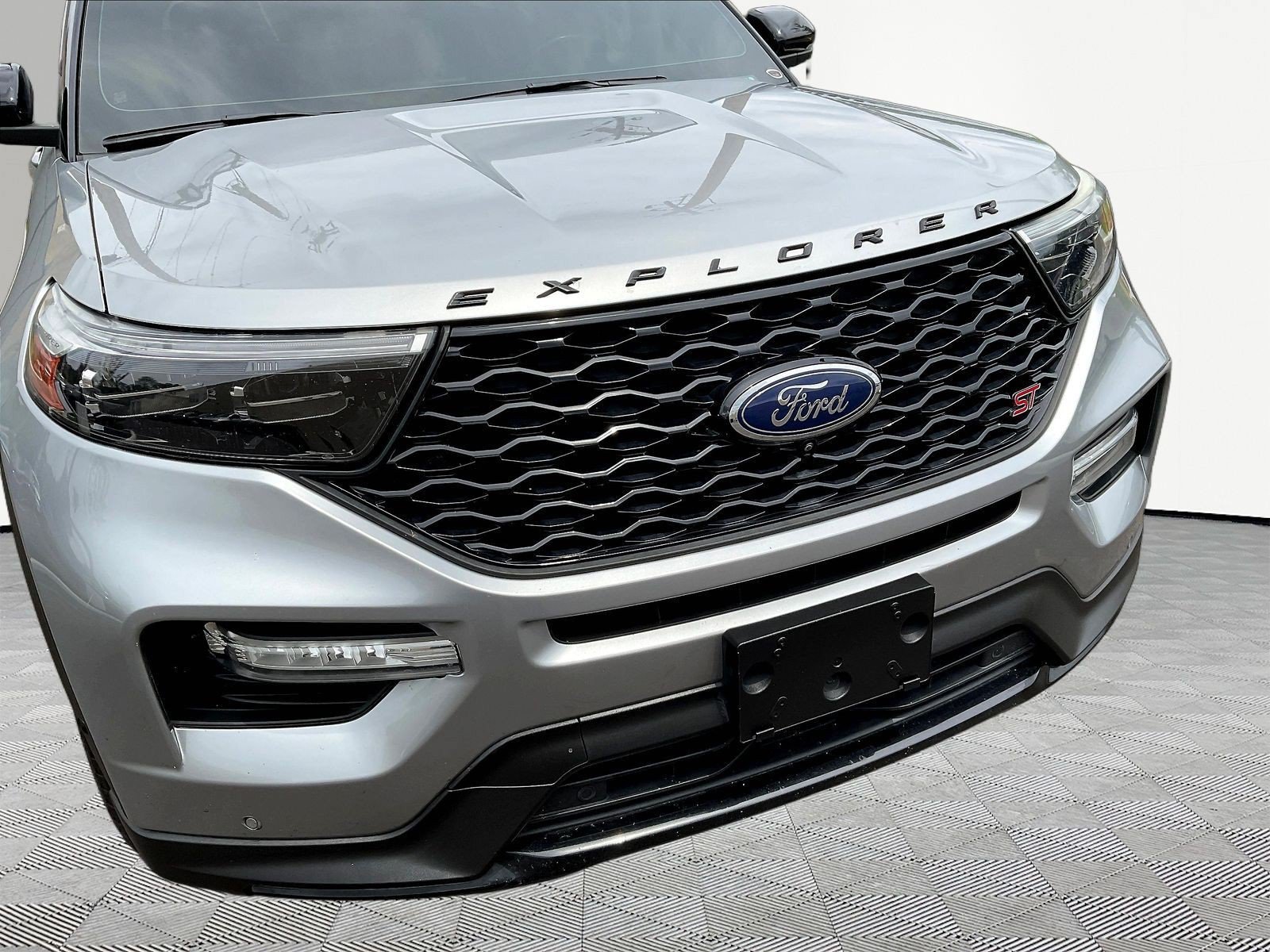 Used 2020 Ford Explorer ST AWD/4WD image 30