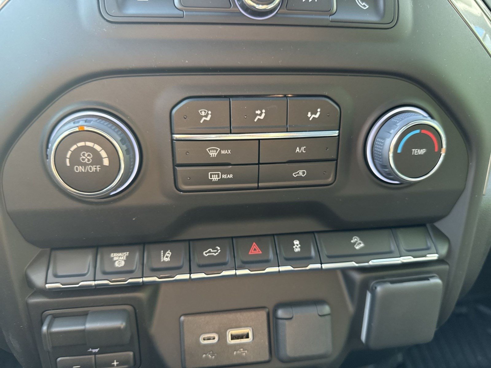 New 2026 Chevrolet Silverado 3500 W/T AWD/4WD image 15