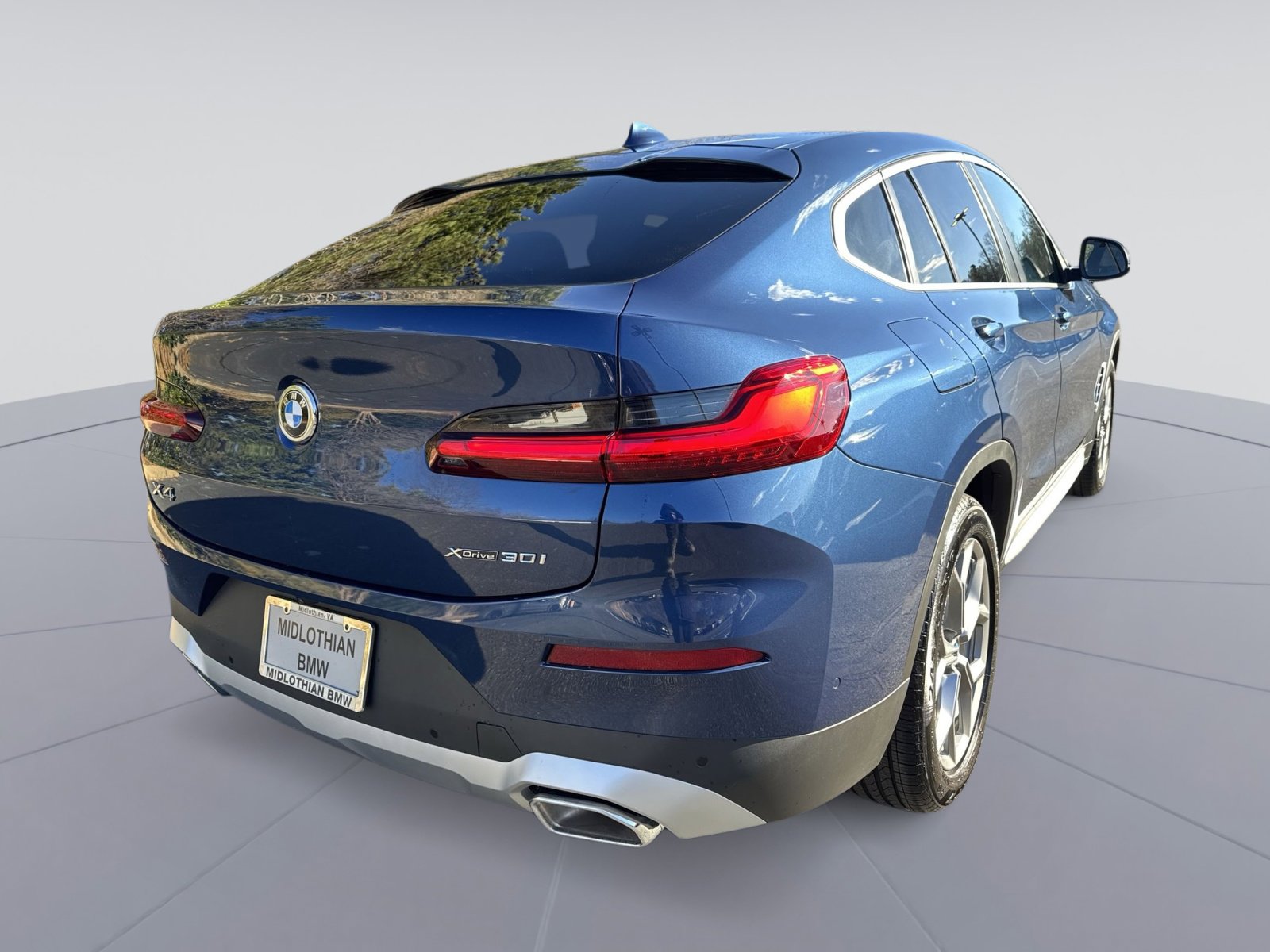 New 2025 BMW X4 xDrive30i w/ Premium Package image 29