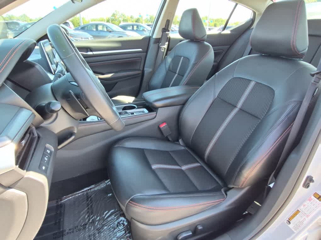 Used 2023 Nissan Altima 2.5 SR AWD/4WD image 10