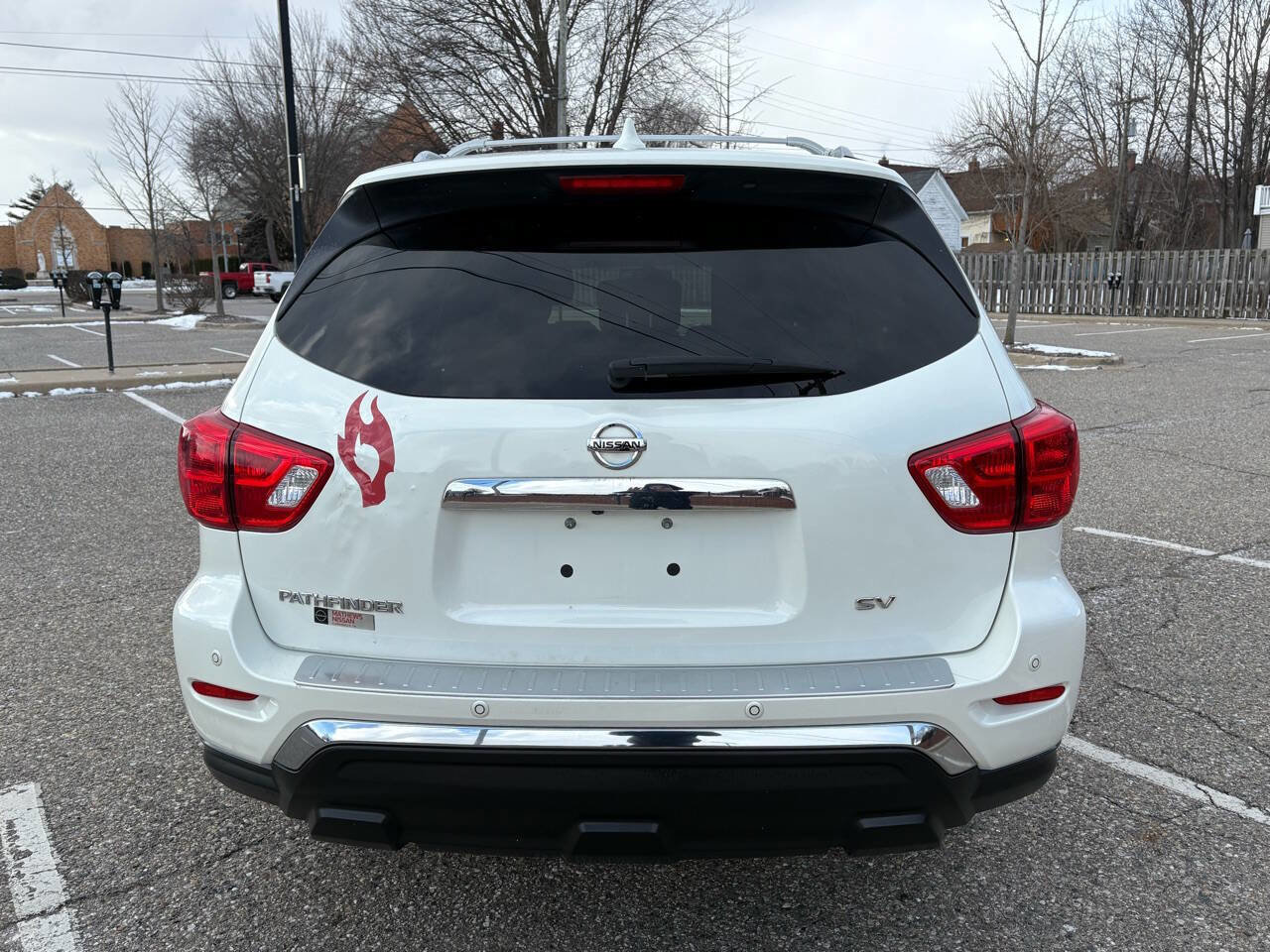 Used 2020 Nissan Pathfinder SV image 14