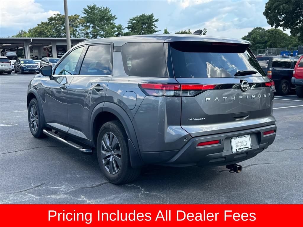 Used 2024 Nissan Pathfinder S FWD image 5