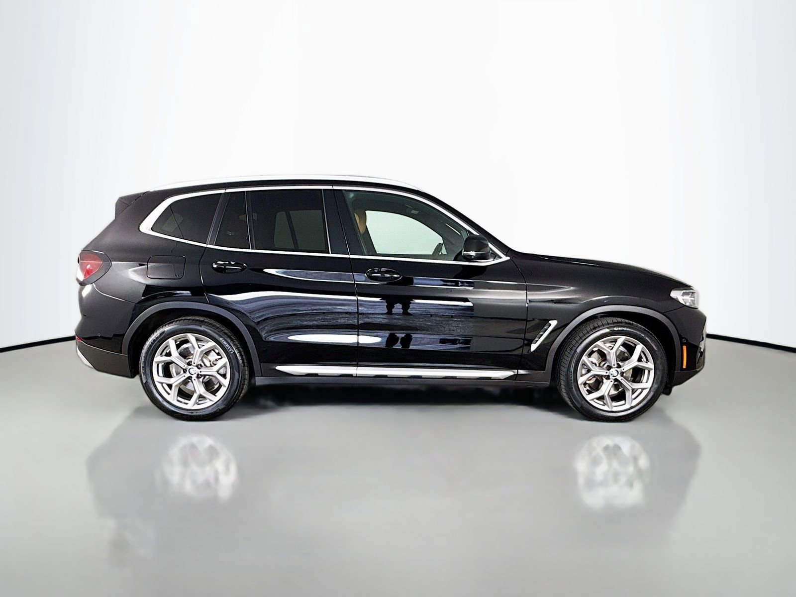 Certified 2023 BMW X3 sDrive30i w/ Convenience Package image 8