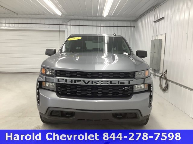Used 2022 Chevrolet Silverado 1500 Custom w/ LPO, Dark Essentials Package image 2