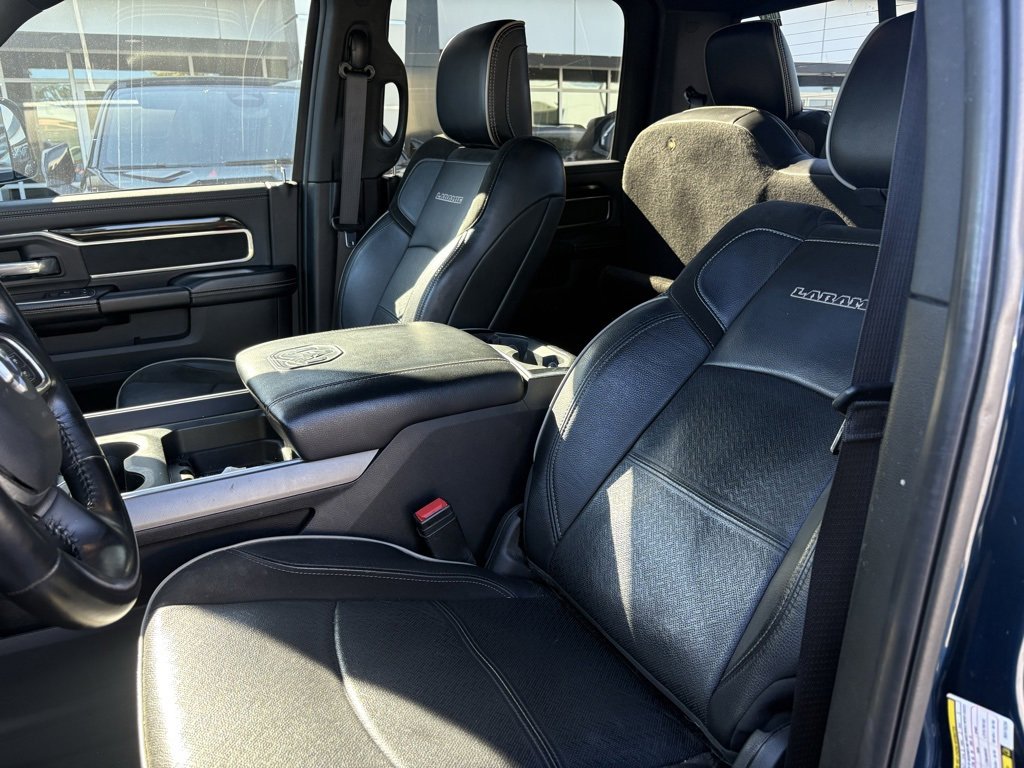 Used 2022 RAM 3500 Laramie w/ Night Edition image 11