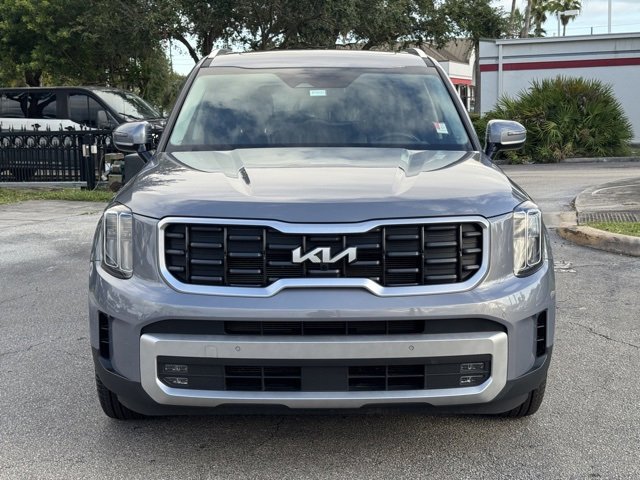 Used 2024 Kia Telluride SX w/ Towing Package image 5