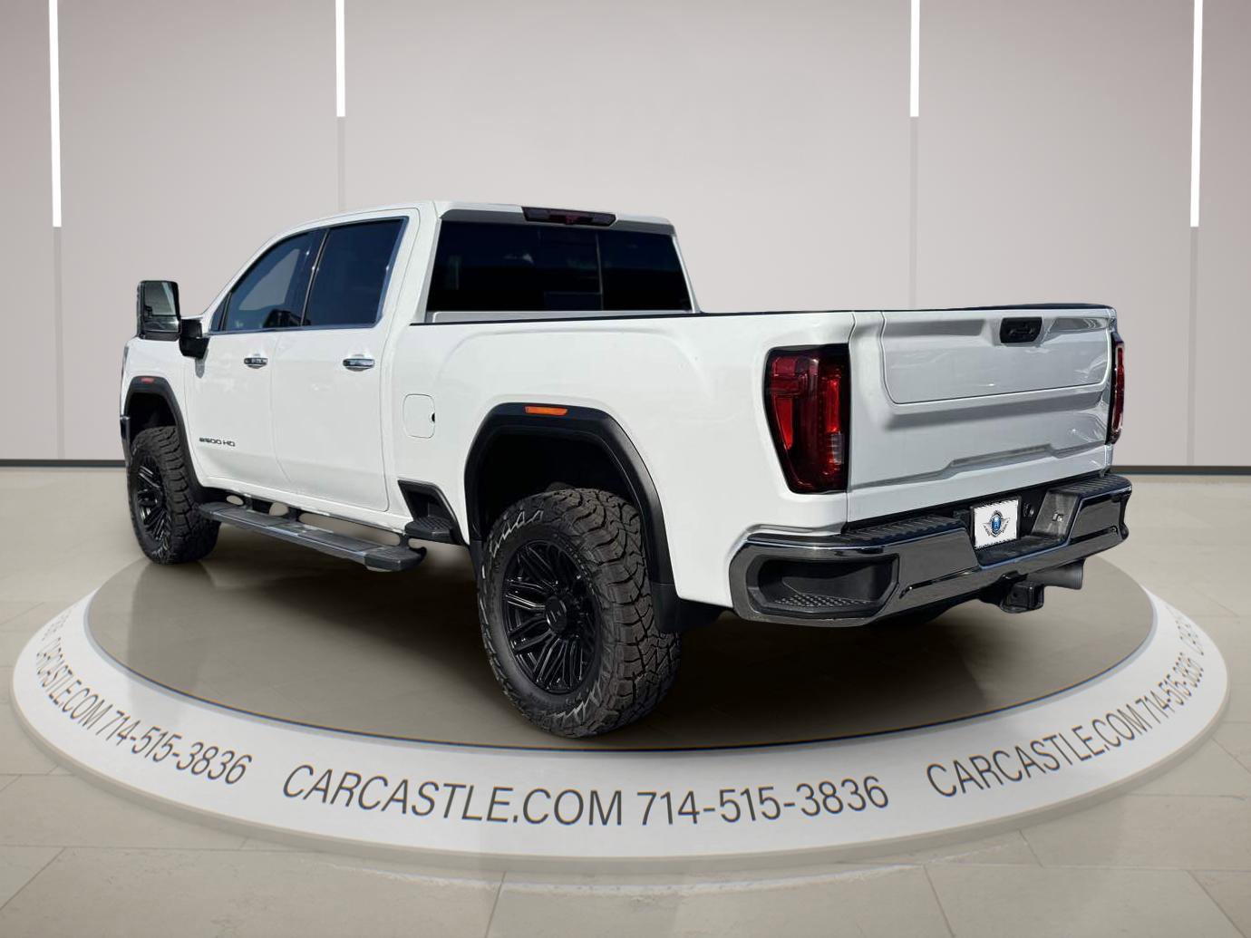 Used 2023 GMC Sierra 2500 SLT w/ SLT Convenience Package image 3
