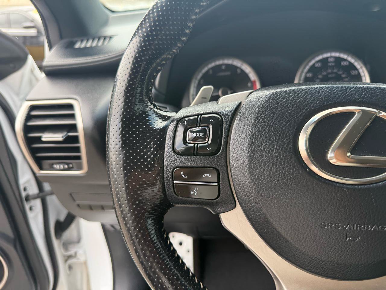 Used 2017 Lexus NX 200t FWD image 17