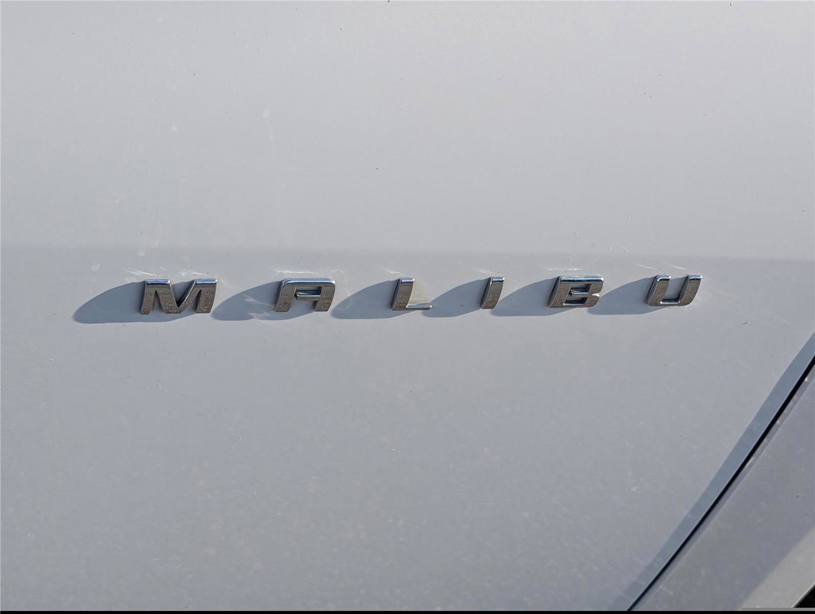 Used 2022 Chevrolet Malibu LT image 9