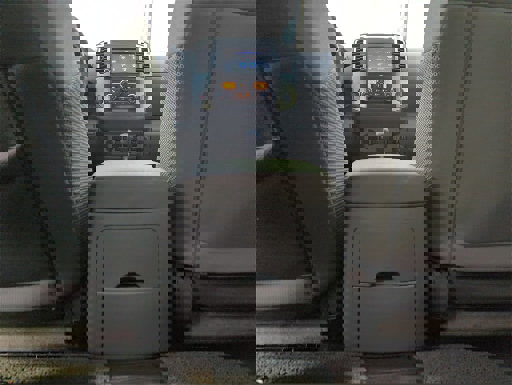 Used 2020 Nissan Frontier SV image 32