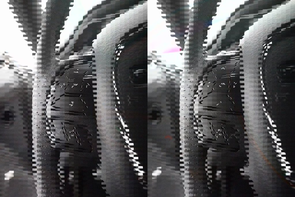 Used 2023 Dodge Challenger R/T w/ Plus Package image 17