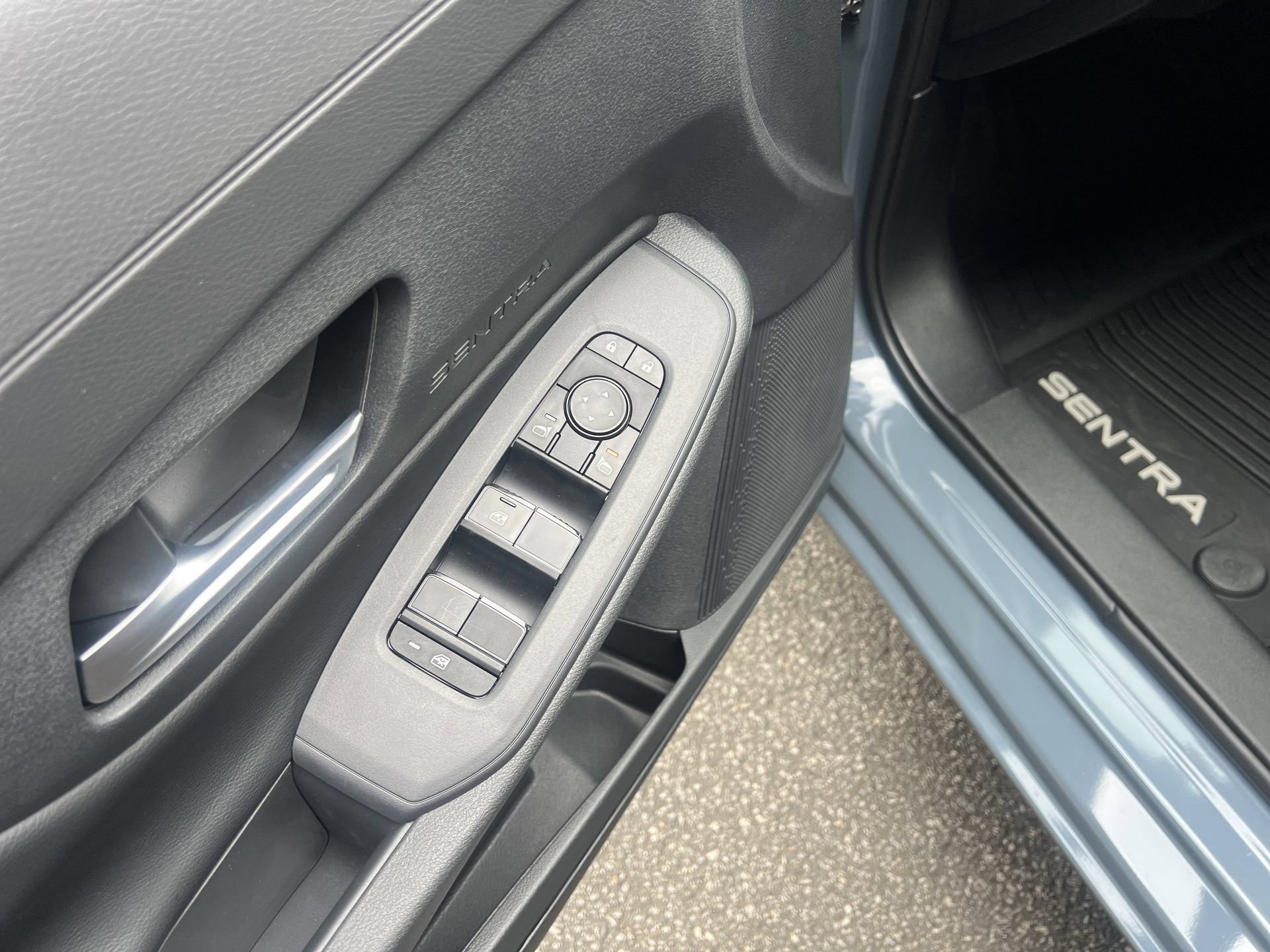 New 2026 Nissan Sentra SV w/ SV Convenience Package FWD image 14