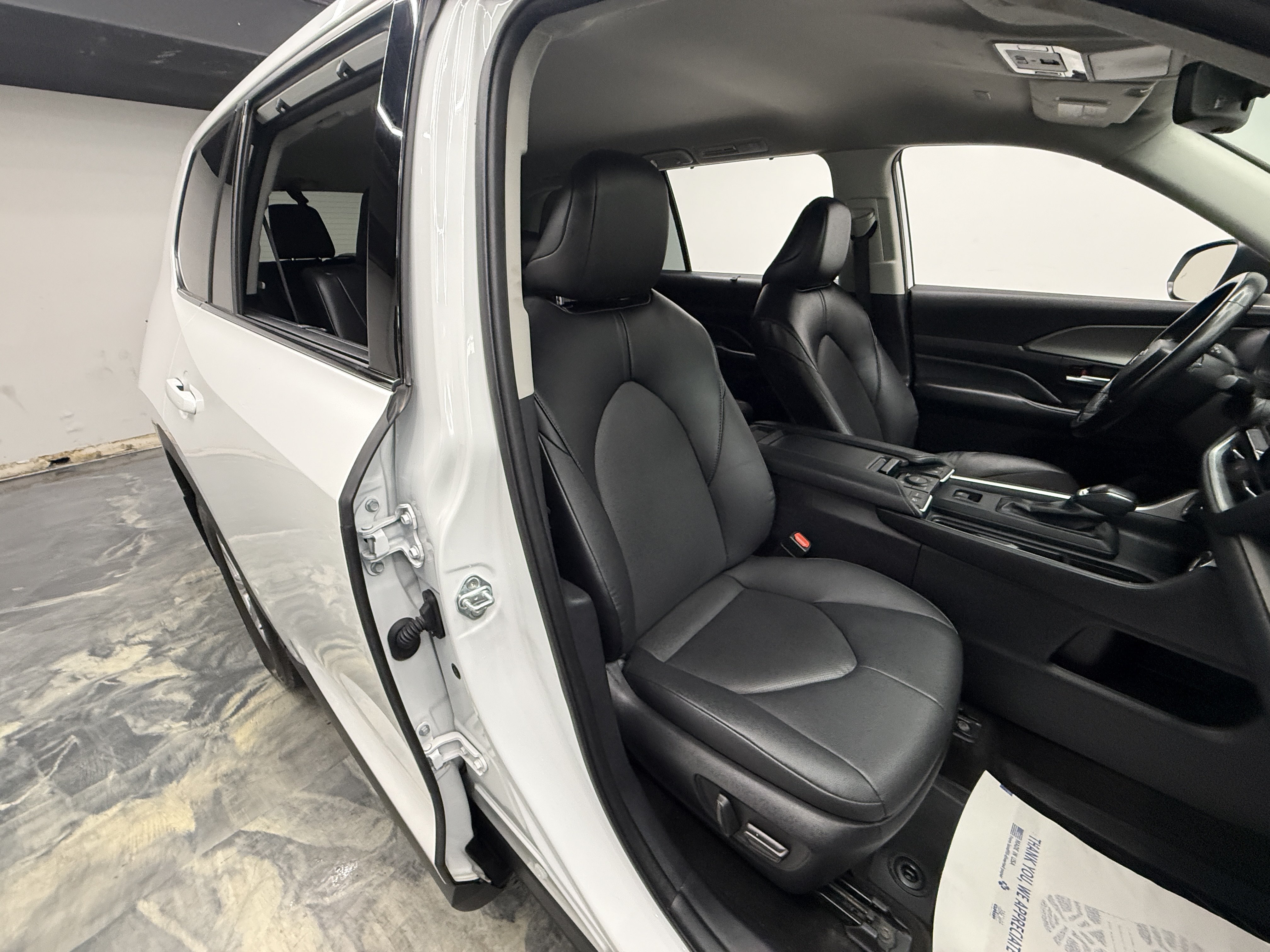 Used 2024 Toyota Grand Highlander AWD image 22