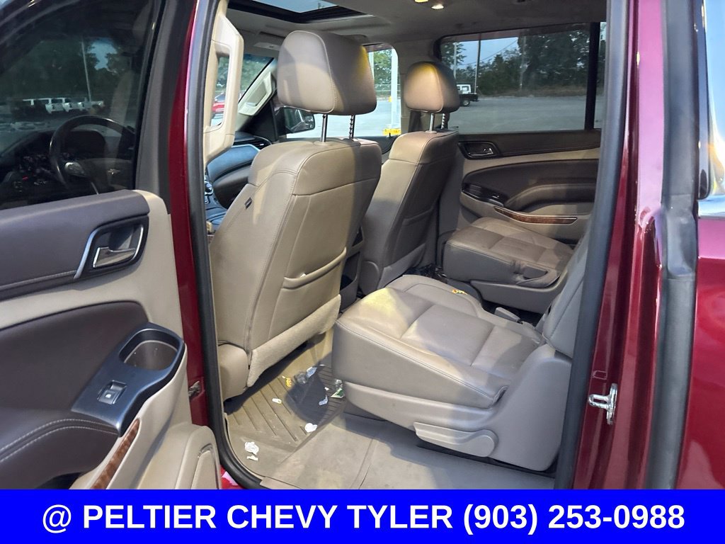 Used 2019 Chevrolet Suburban Premier AWD/4WD image 19