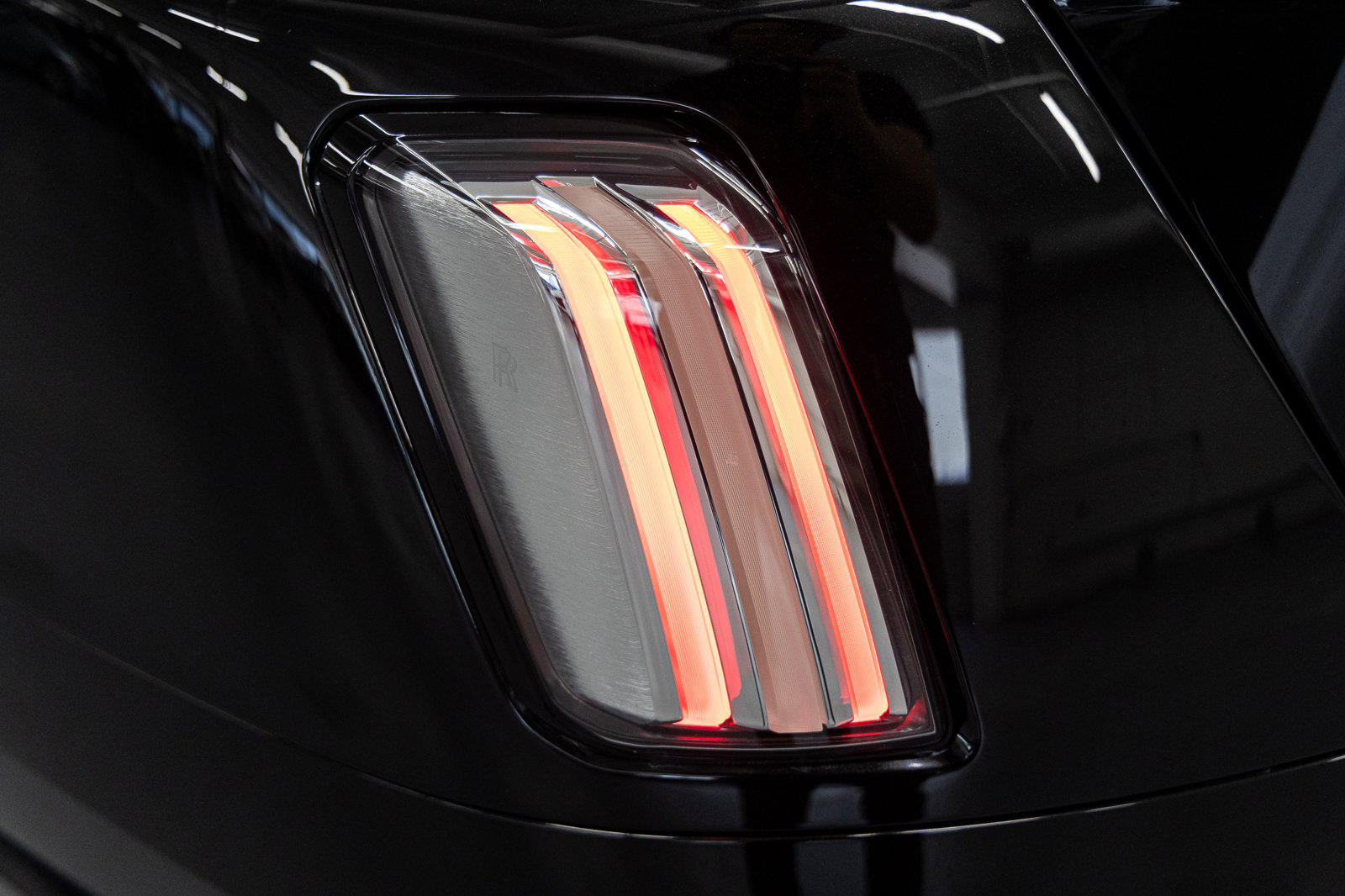 New 2026 Rolls-Royce Spectre image 19