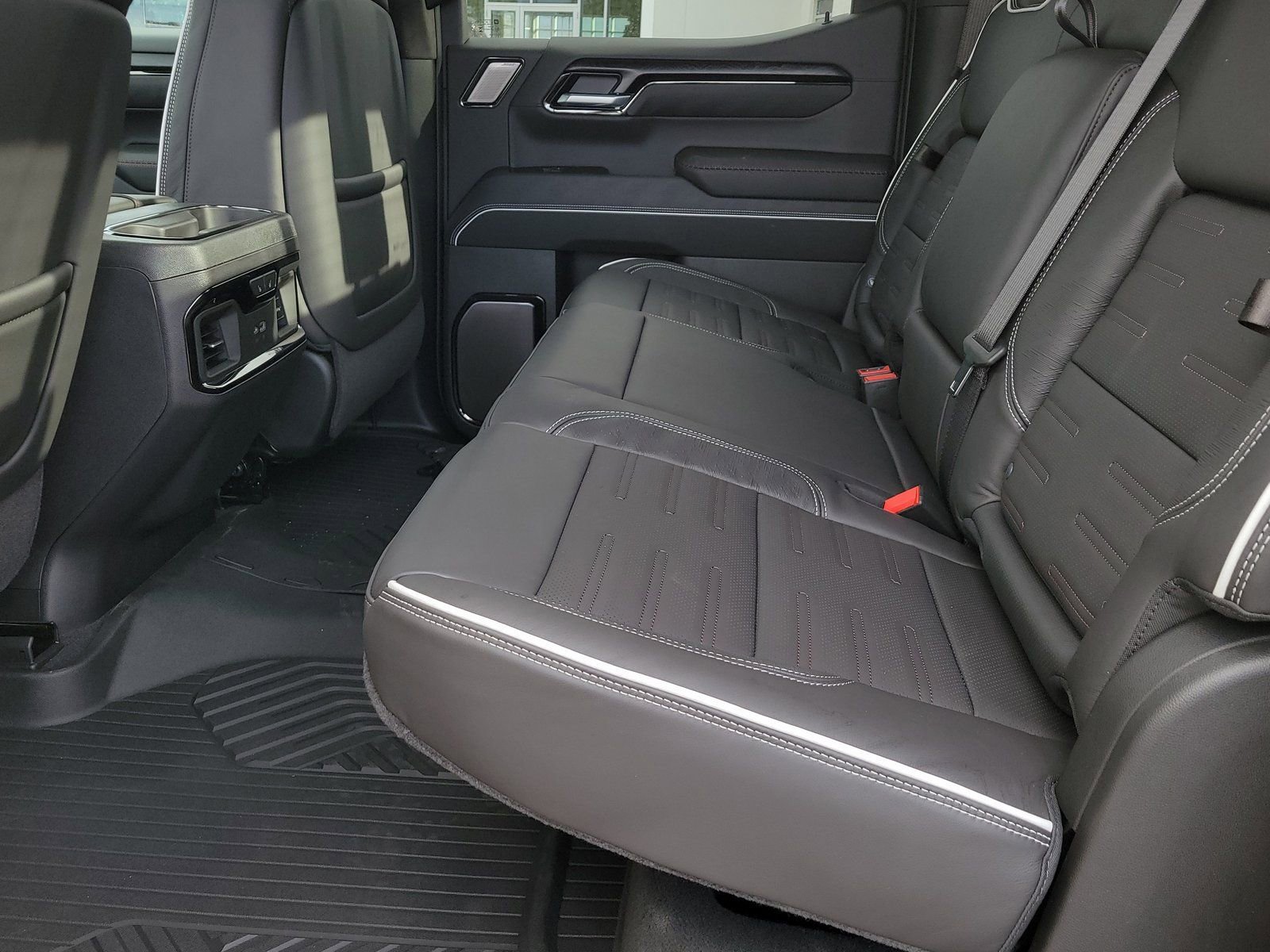 New 2026 GMC Sierra 1500 AT4X w/ AT4X AEV Edition image 7