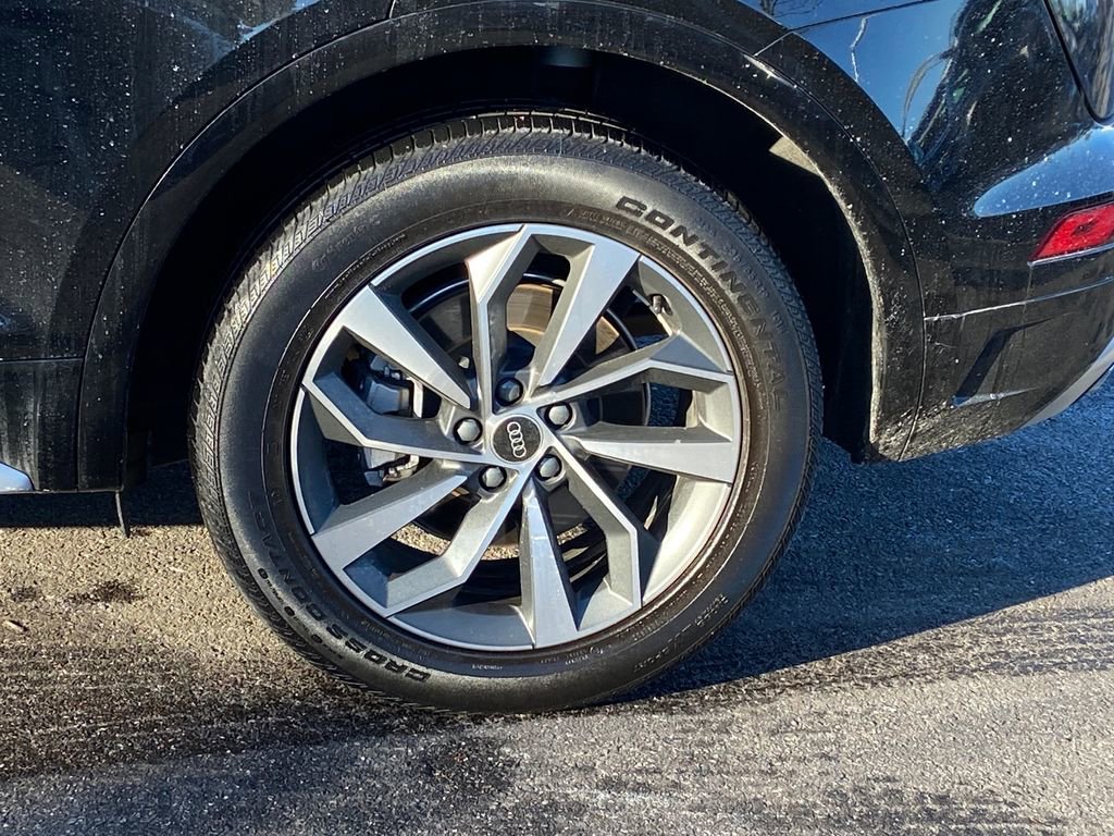 Used 2023 Audi Q5 2.0T Premium Plus w/ Premium Plus Package image 9