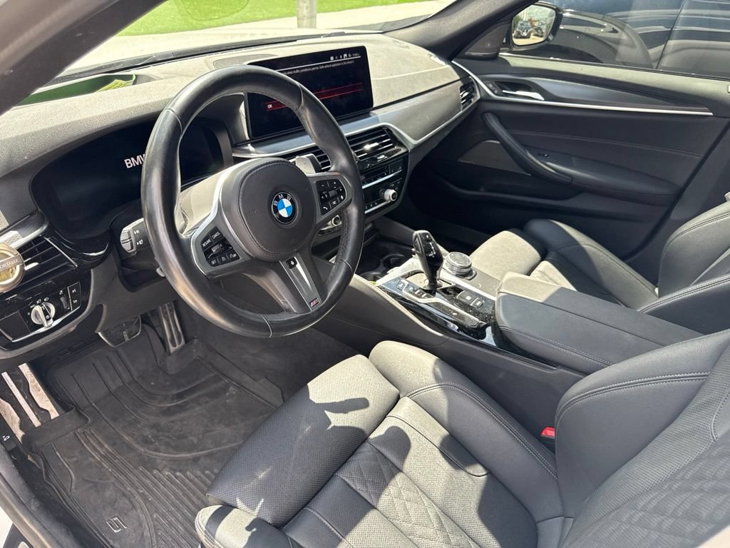 Used 2021 BMW 530i xDrive w/ M Sport Package AWD/4WD image 2