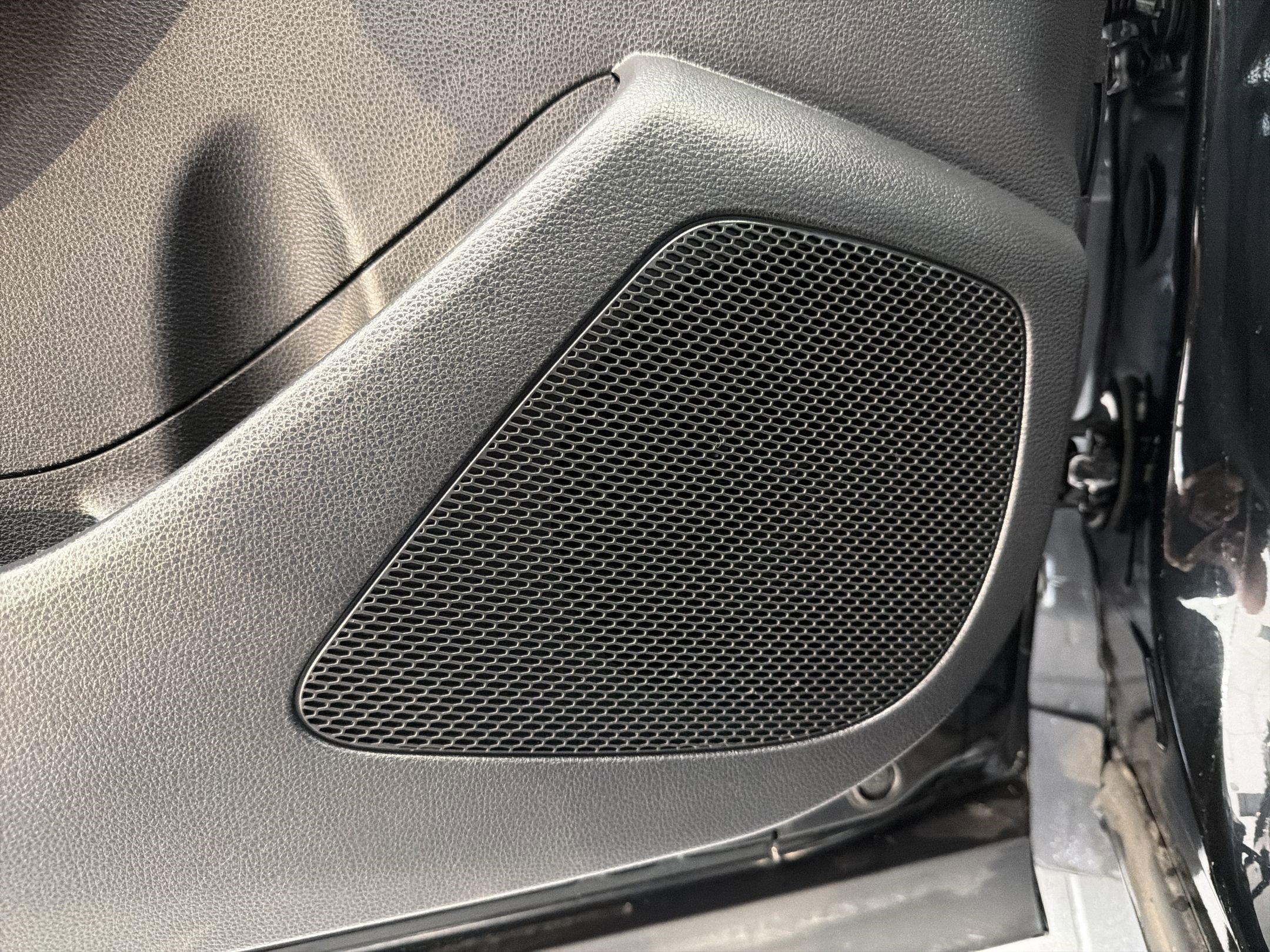 Used 2024 Toyota Corolla Cross SE image 21