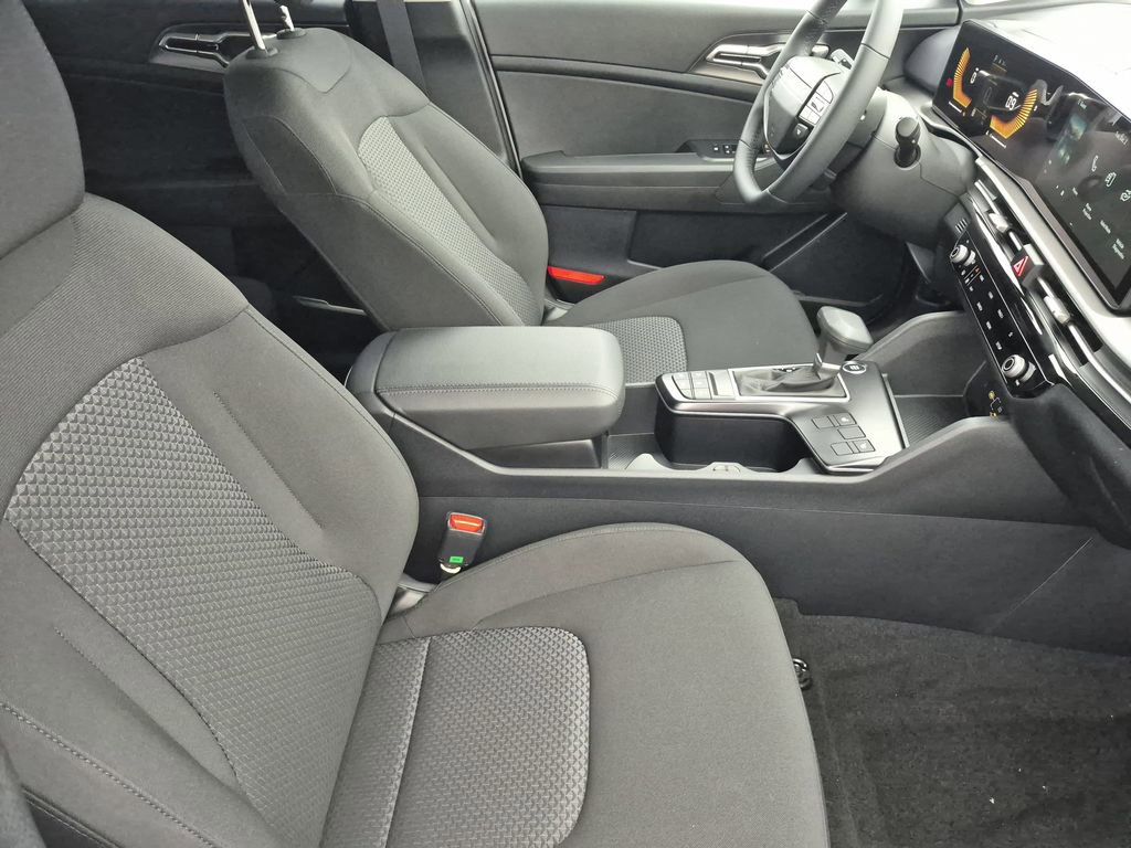 New 2026 Kia Sportage LX image 15