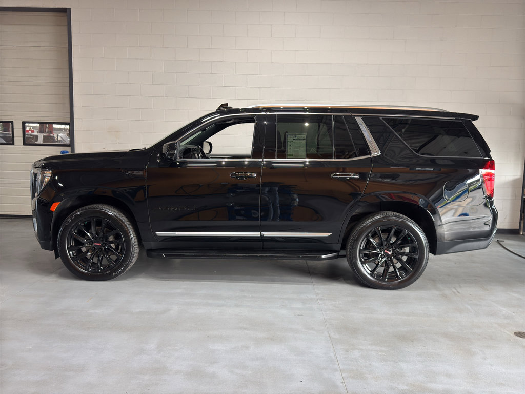 Used 2024 GMC Yukon Denali w/ Advanced Technology Package AWD/4WD image 2