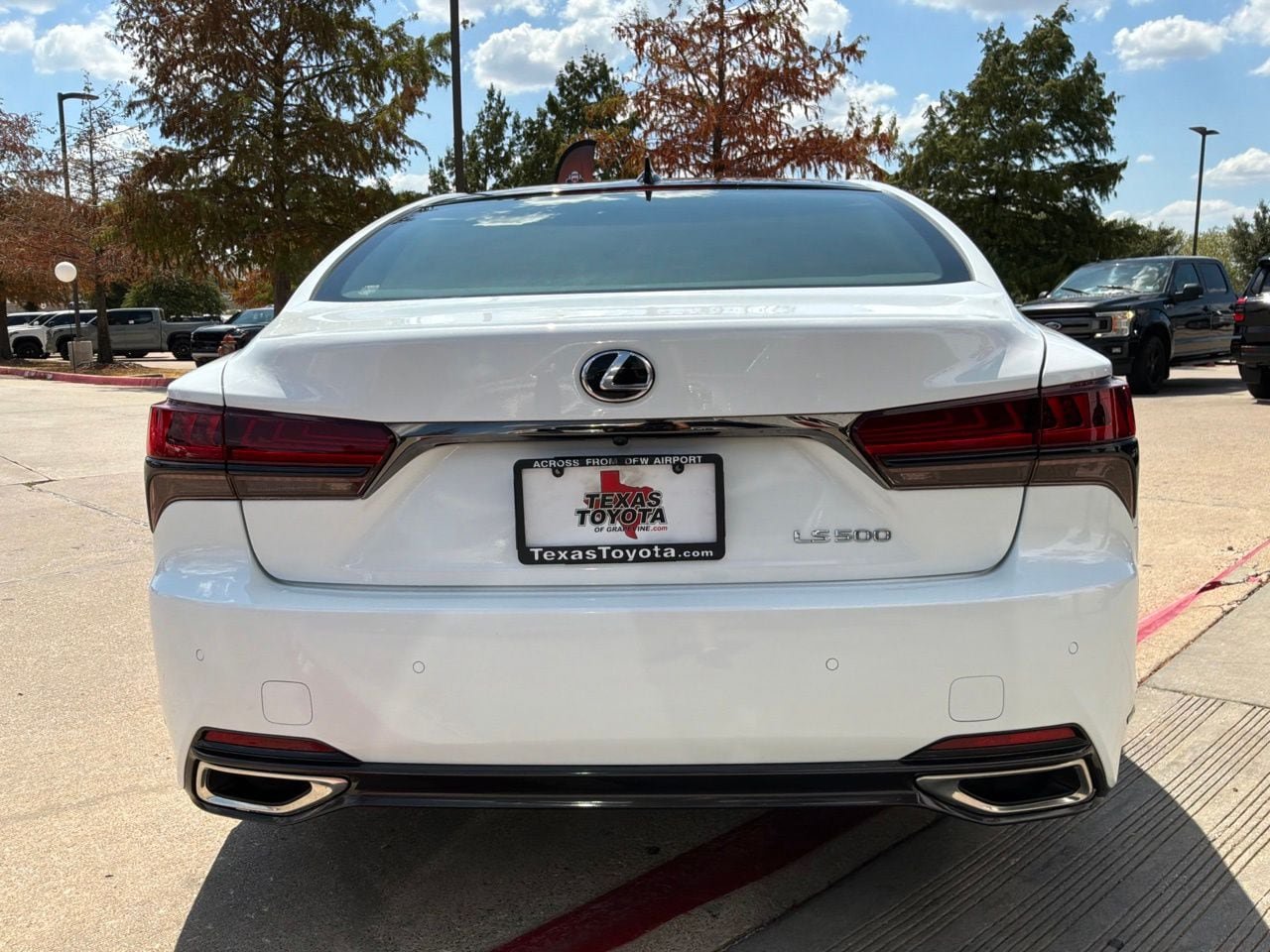 Used 2023 Lexus LS 500 F Sport w/ Cold Weather Package (CK) RWD image 7