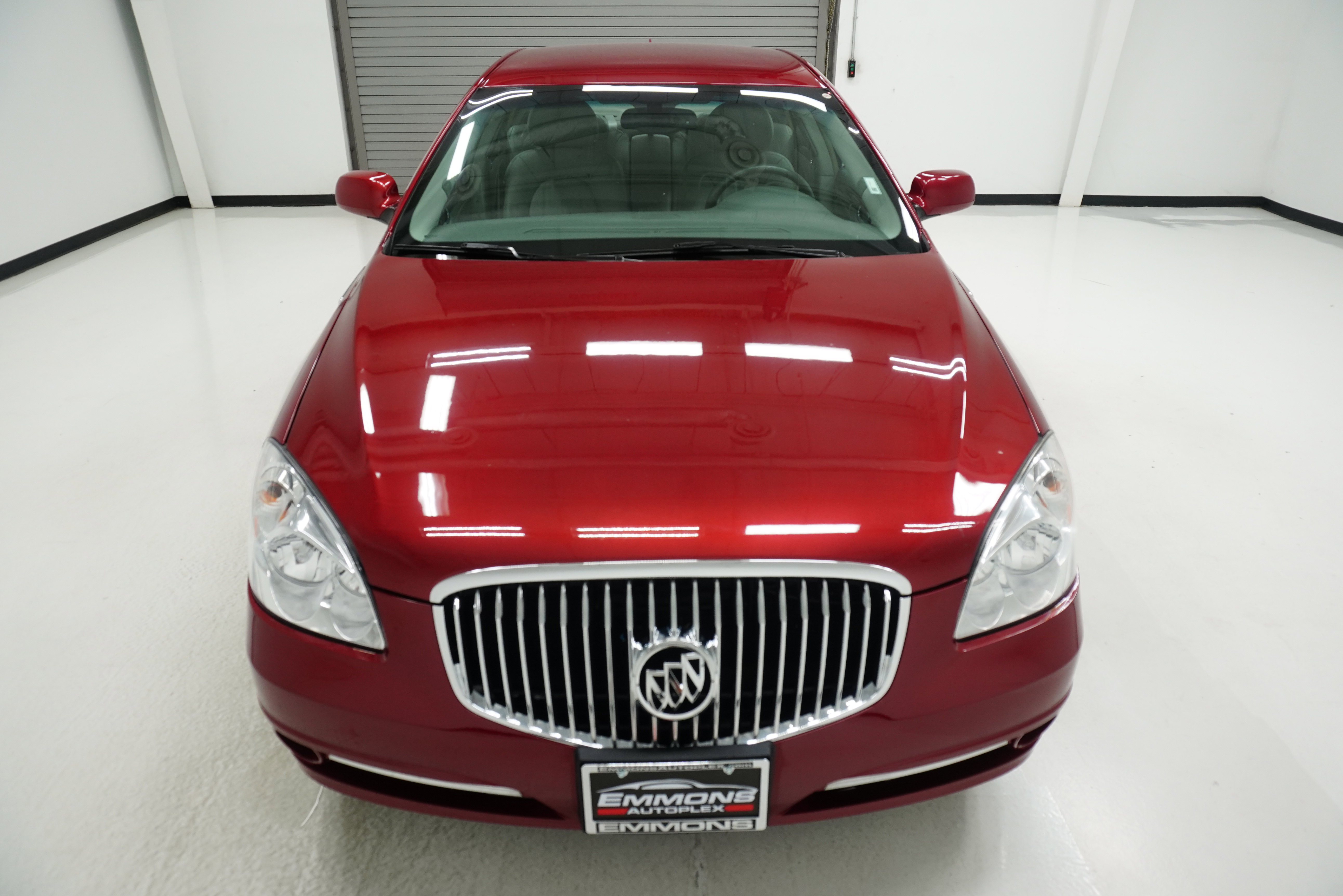 Used 2011 Buick Lucerne CXL w/ Driver Confidence Package FWD image 2