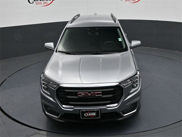 Used 2024 GMC Terrain SLE w/ Driver Convenience Package image 18