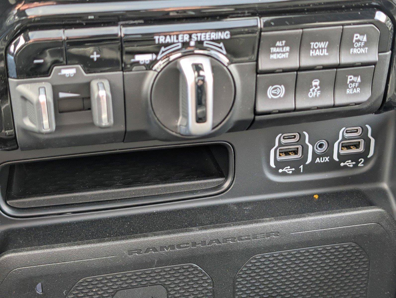 New 2024 RAM 2500 Limited AWD/4WD image 23
