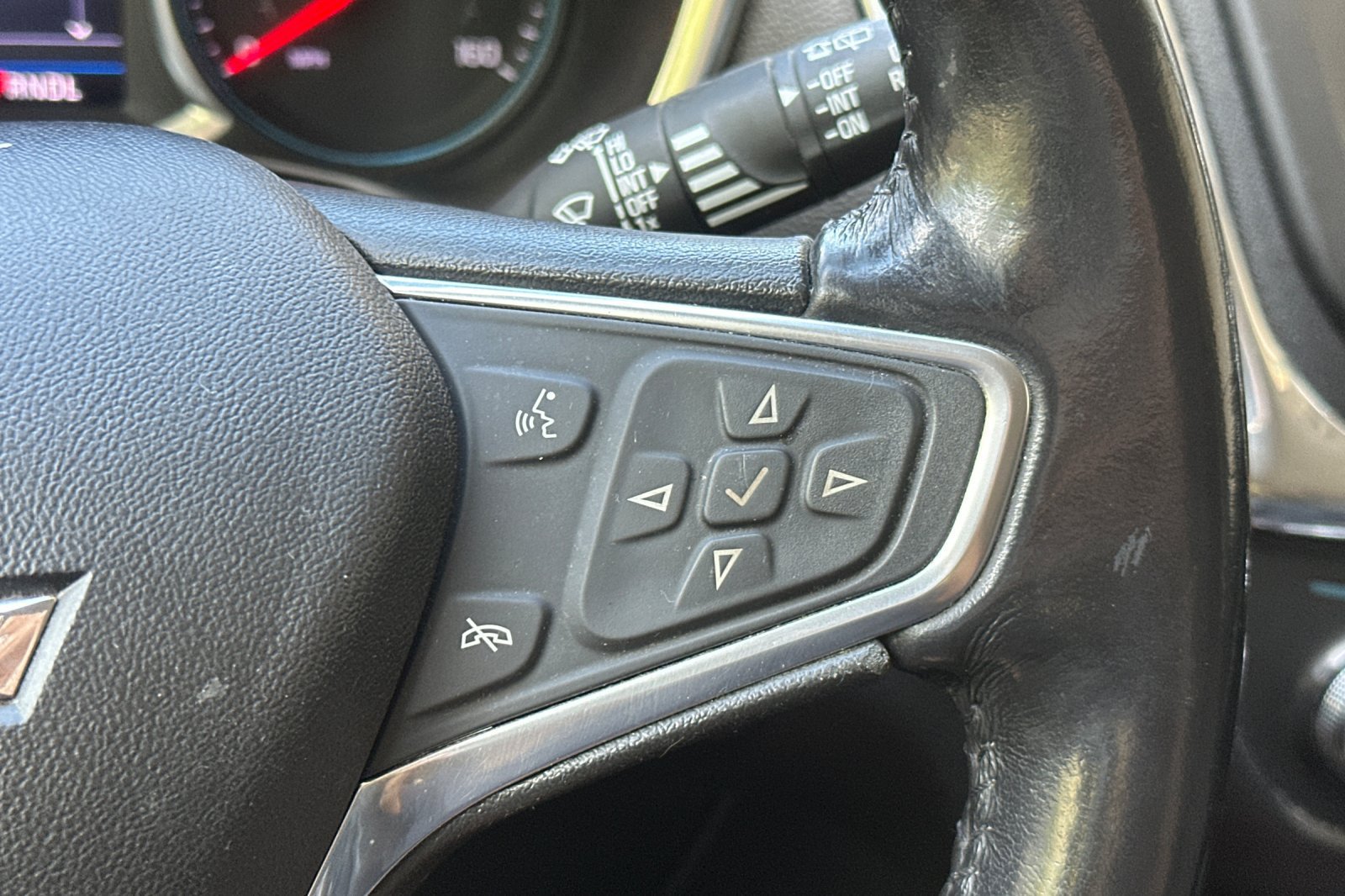 Used 2019 Chevrolet Equinox LT FWD image 35